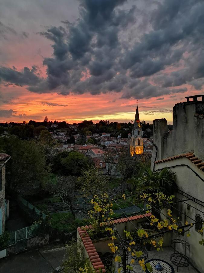 'Quelle Belle Vue' Chambre D'Hote Confolens Exteriér fotografie